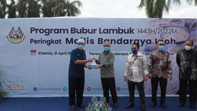 Photo of 1,000 Packs of Bubur Lambuk Distributed to Ipohites During A Programme By MBI