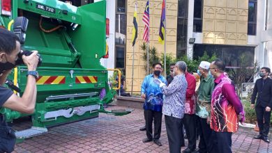 Photo of Four New Compactor Garbage Trucks to Solve Garbage Collection Issue