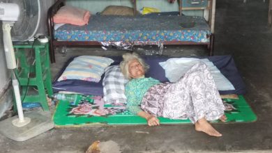 Photo of Senior Citizen and Her Disabled Daughter Get Help