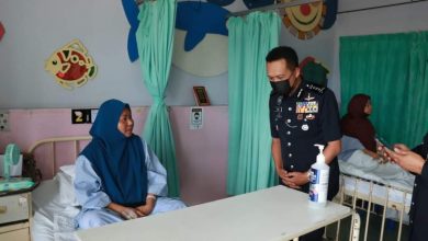 Photo of Perak Police Chief visits Royal Malaysian Police members at Raja Permaisuri Bainun Hospital