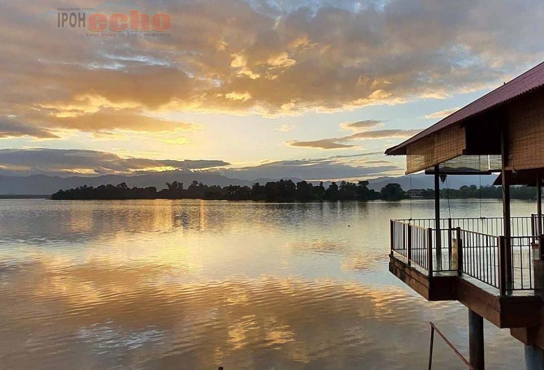 Bukit Merah Laketown Resort is a popular holiday location in northern ...