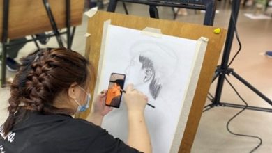 Photo of Live Model Session a Highlight at Sunway College Ipoh’s Figure Drawing Class