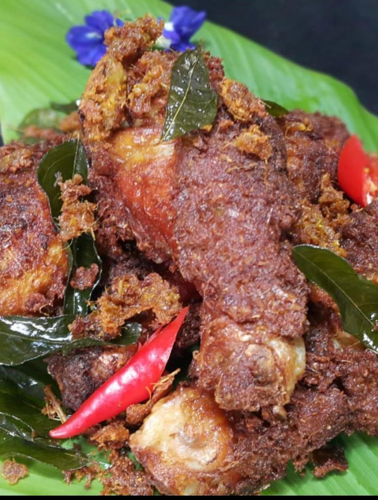 Ayam Goreng Berempah ( Crispy Spiced Fried Chicken) Ipoh Echo