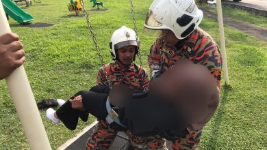 Photo of Firefighters rescue teenage girl trapped in a swing