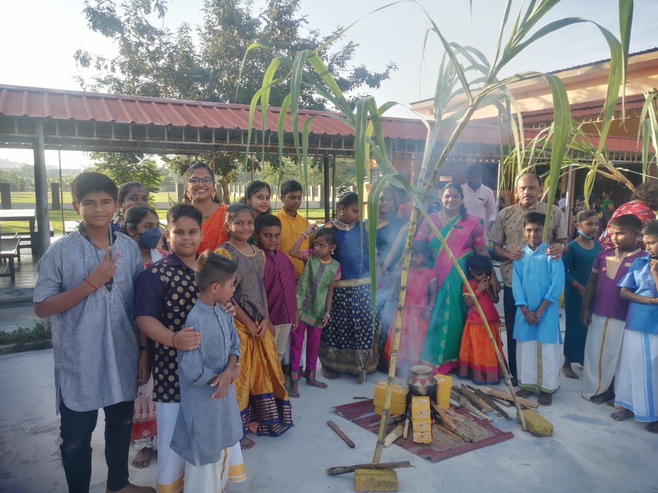 EWRF and SJK(T) Ladang Strathisla Celebrate Ponggal Together | Ipoh Echo