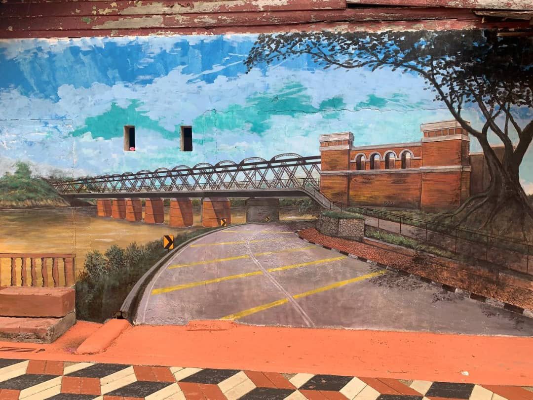 More than 40 captivating murals showcase the history and heritage along