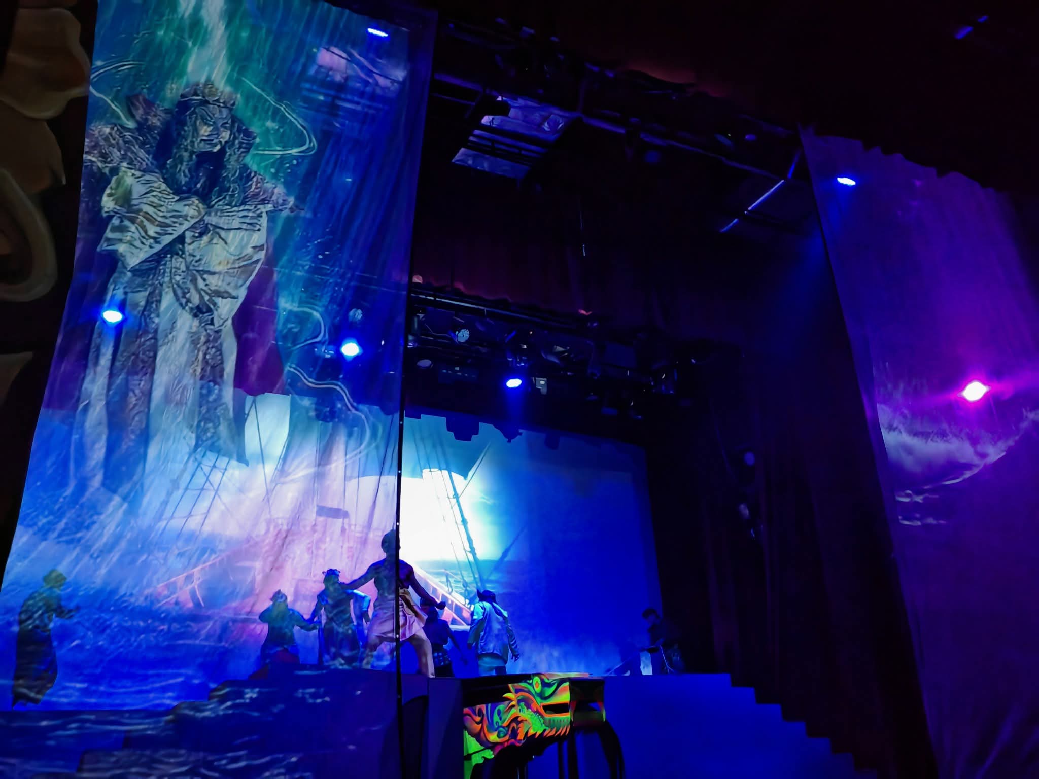 Hollow Graphic Technology Propels DiRaja Bangsawan into the Modern Era ...